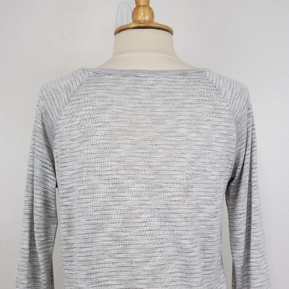 Wonderland by Orange Mixed Media Floral Front Ribbed Pullover Knit Top Size M - Picture 7 of 12